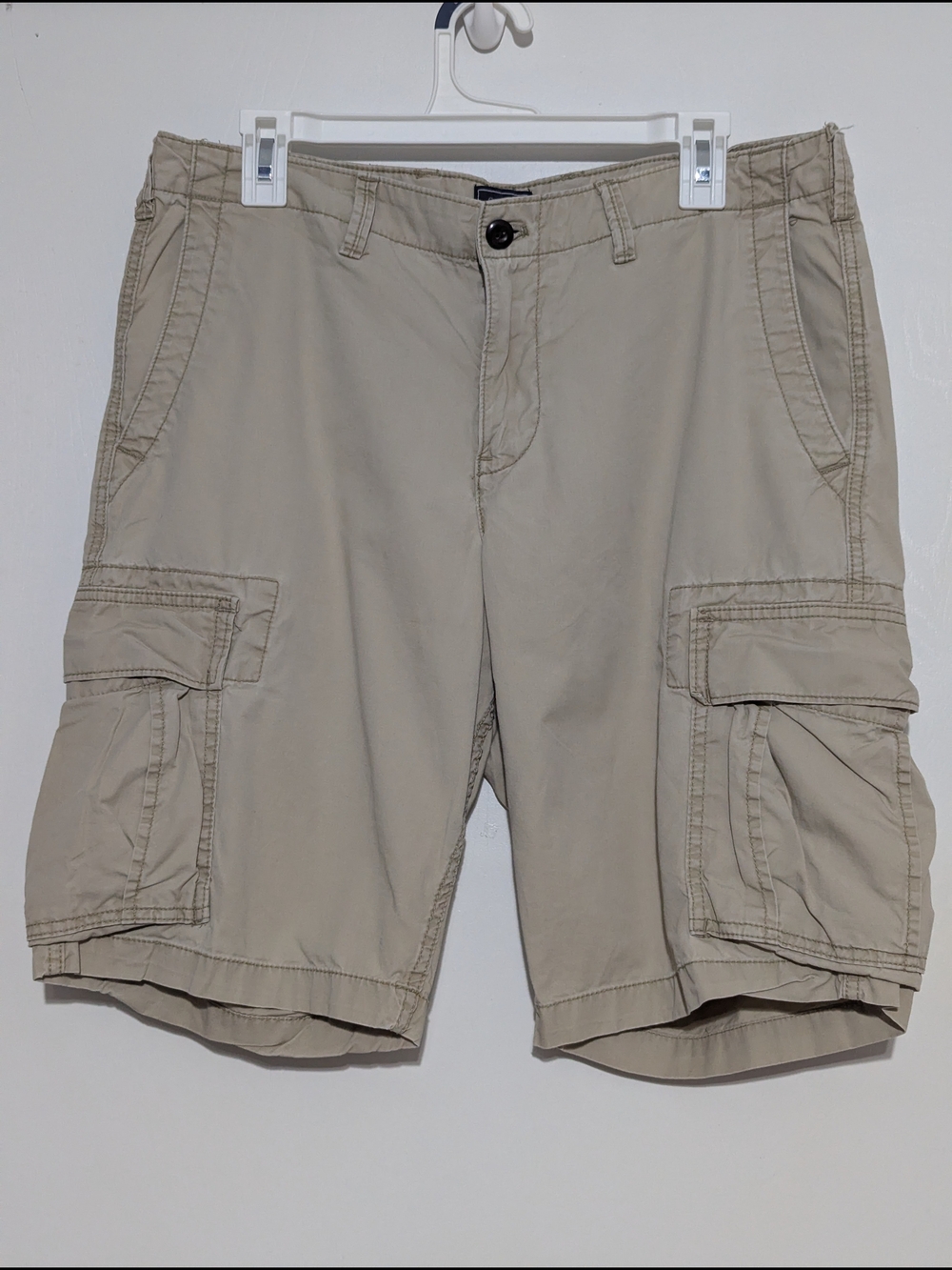 GAP Men's Cargo Shorts in Khaki Beige
